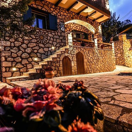 Camelia Suites Синикия-Меси-Трикала Экстерьер фото
