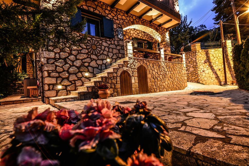Camelia Suites Синикия-Меси-Трикала Экстерьер фото